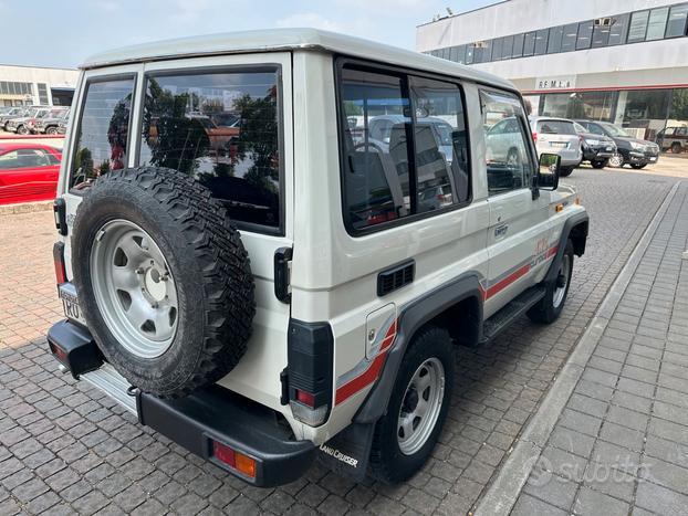 Toyota Land Cruiser LJ70 LX