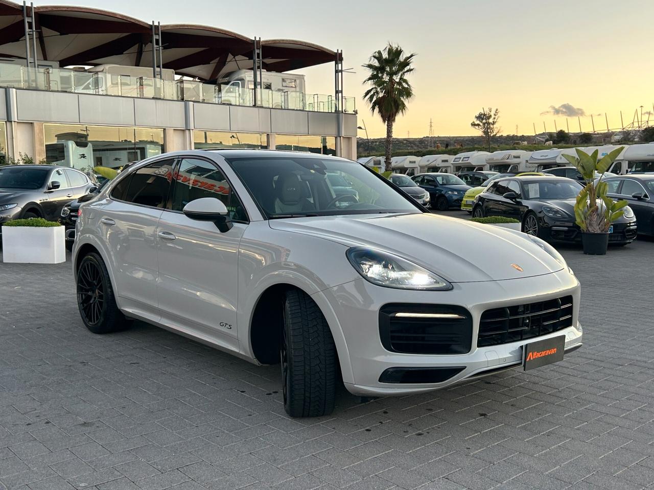 Porsche Cayenne Coupe 4.0 GTS tiptronic