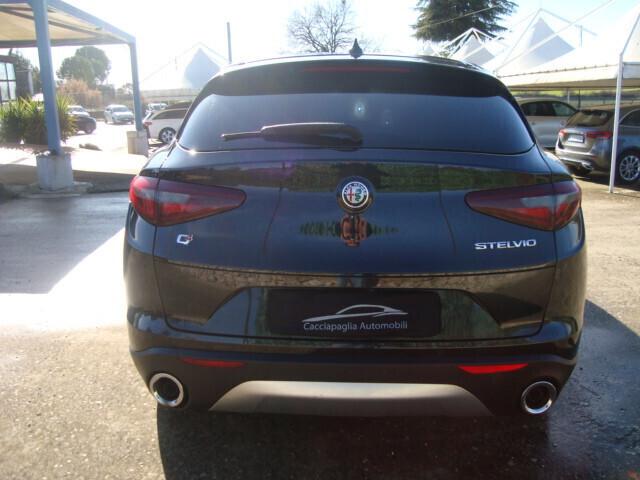 Alfa Romeo Stelvio 2.2 t Q4 210cv auto