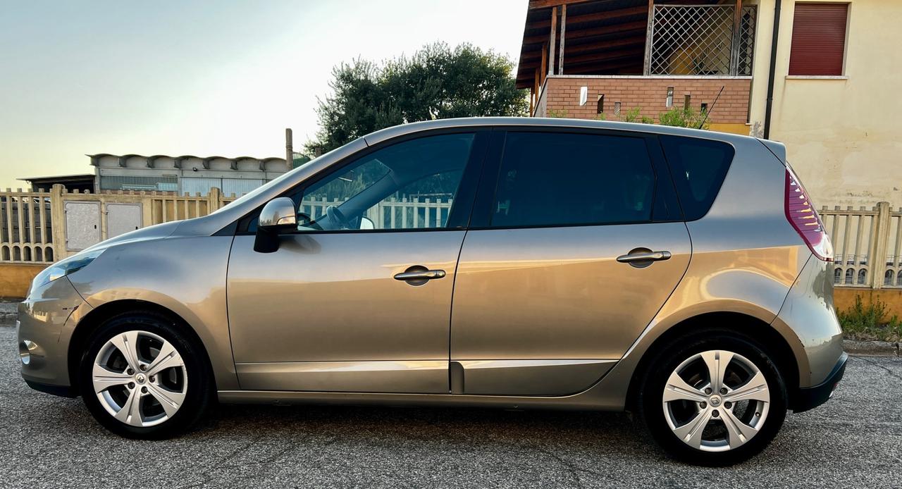 Renault Scenic Scénic X-Mod 1.5 dCi 110CV Luxe