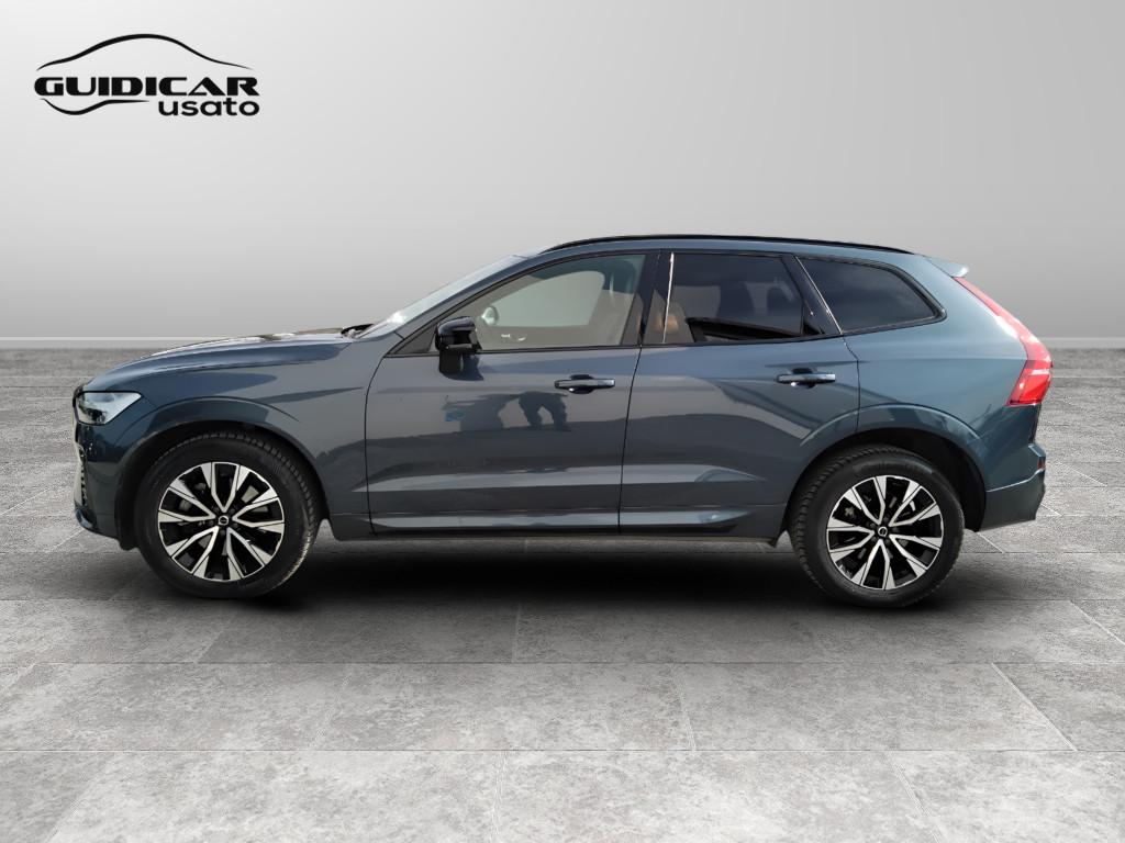 VOLVO XC60 II 2022 - XC60 2.0 b4 Plus Dark auto