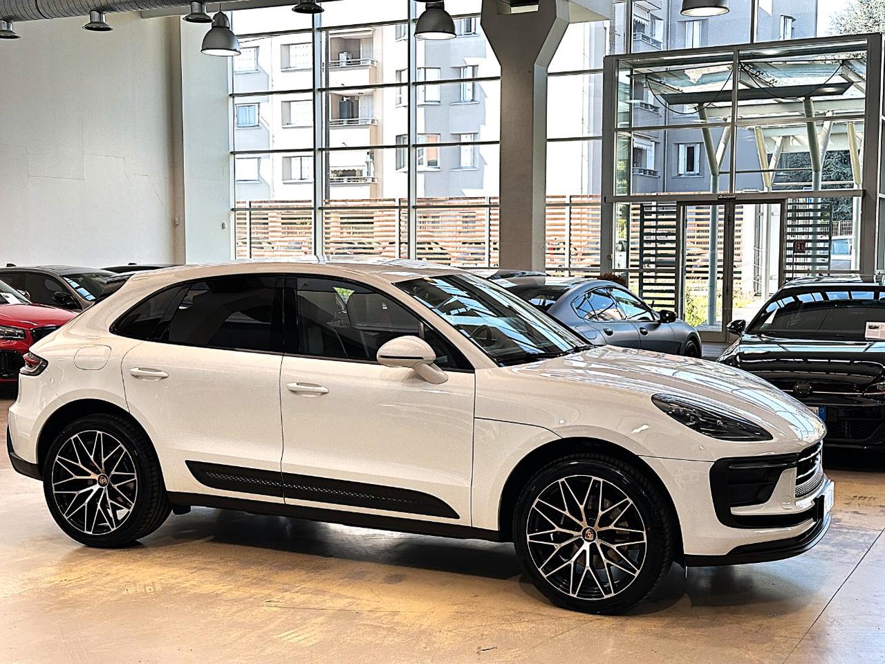 Porsche Macan 2.0 265cv PDK-21"-PDLS-PASM-Pelle nera-Scarichi Sport