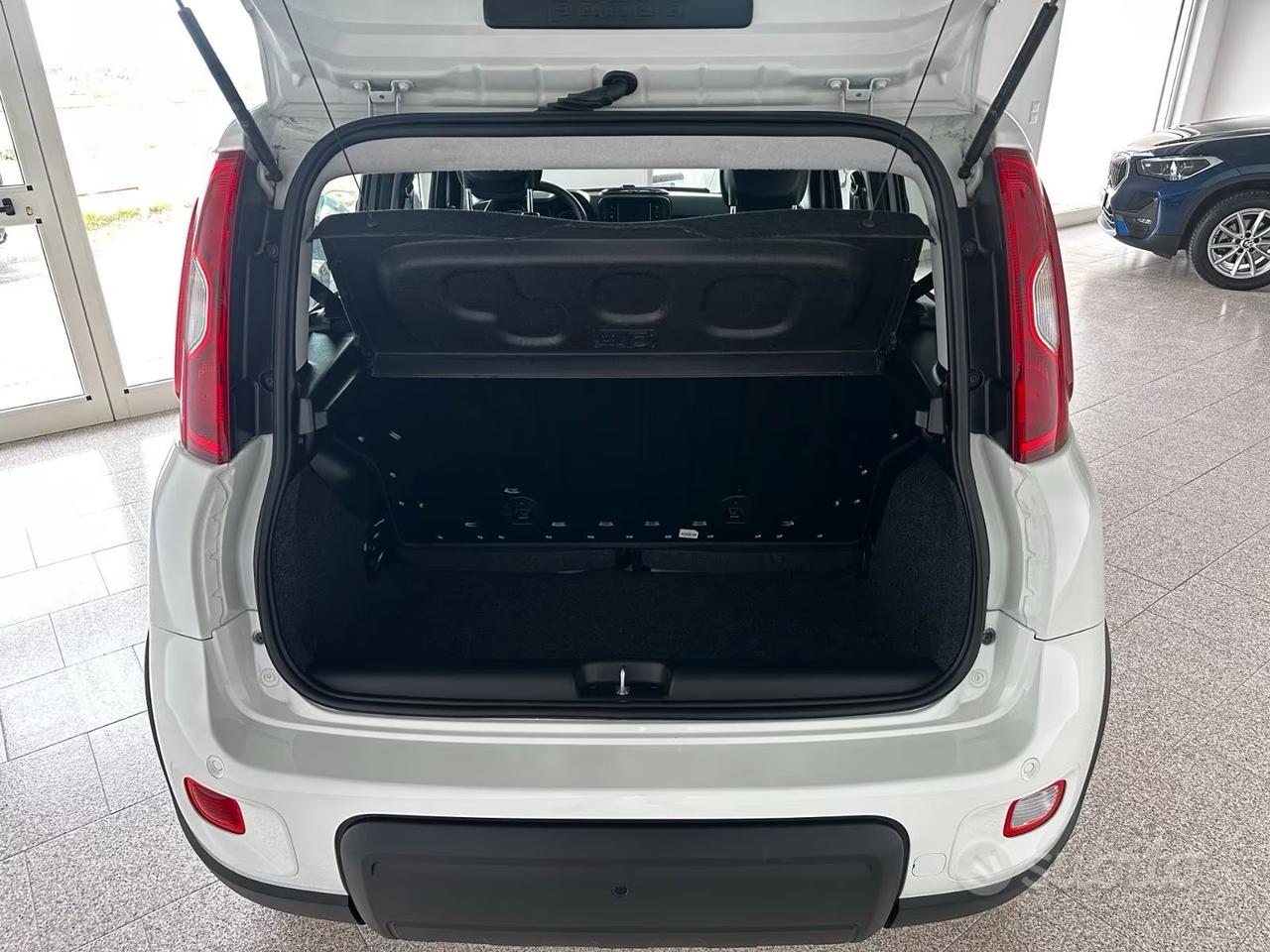 Fiat Panda 1.0 Hybrid - 2024 - 14.000km - NESSUN VINCOLO - In garanzia Fiat