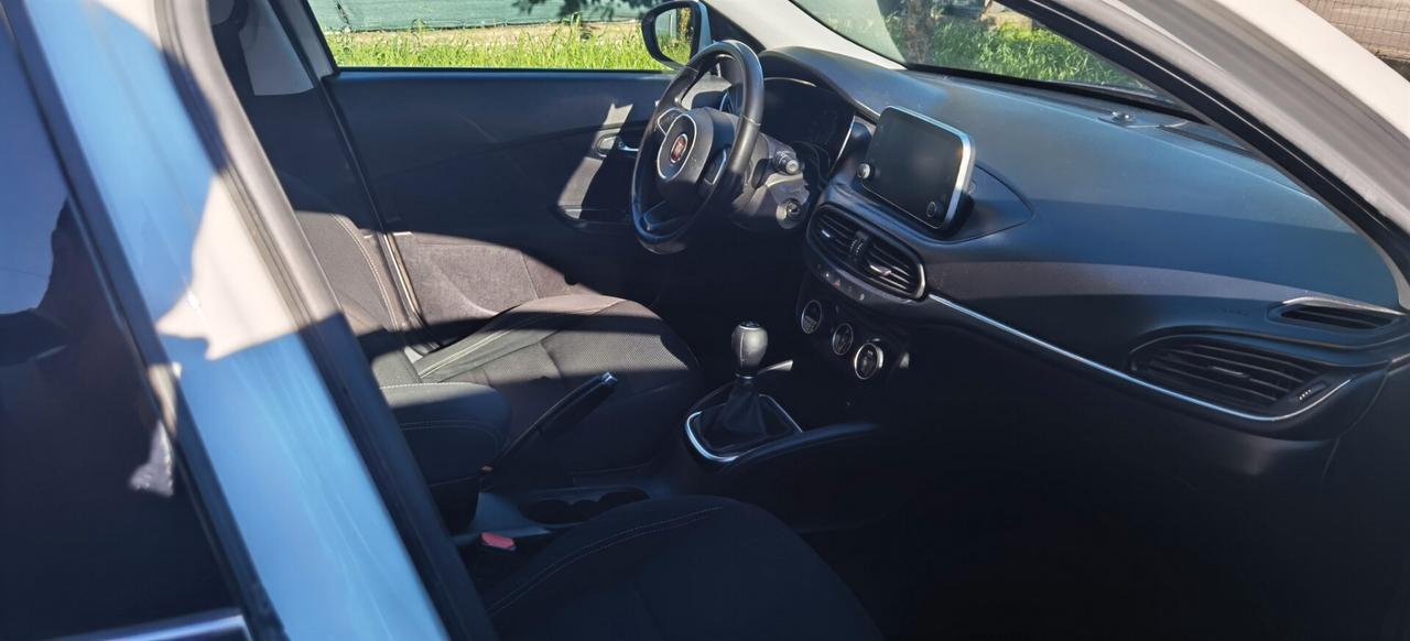 Fiat Tipo 1.3 Mjt S&S 5 porte Sport