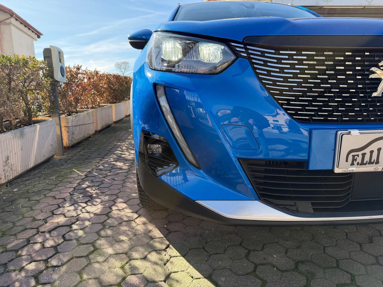 Peugeot 2008 BlueHDi 130 S&S EAT8 Allure