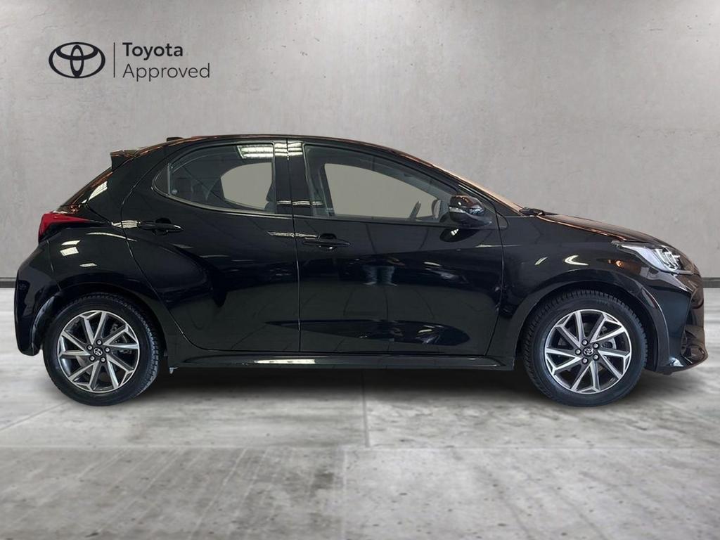 Toyota Yaris 1.5 hybrid Trend