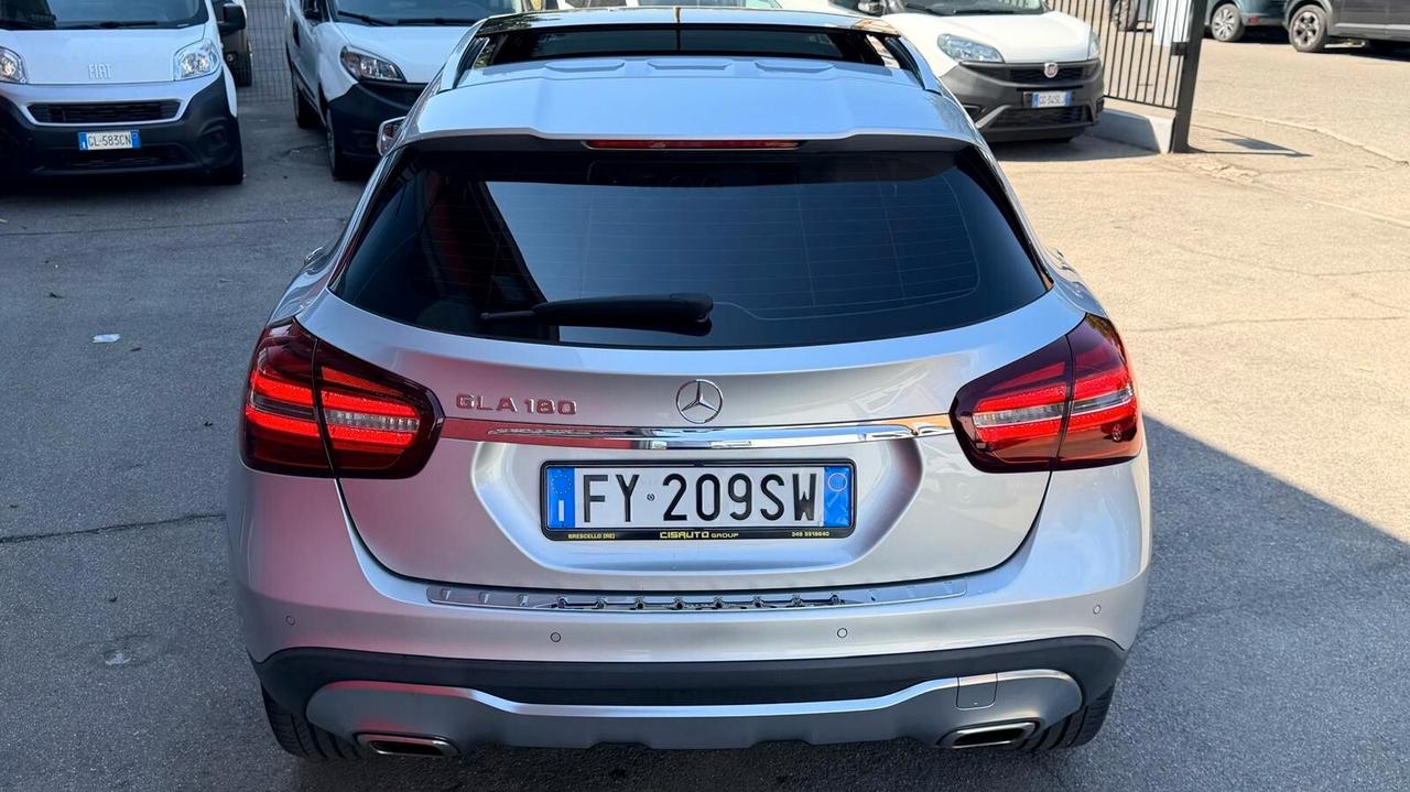 MERCEDES-BENZ GLA 180 1.6 PREMIUM 122CV - FULL LED