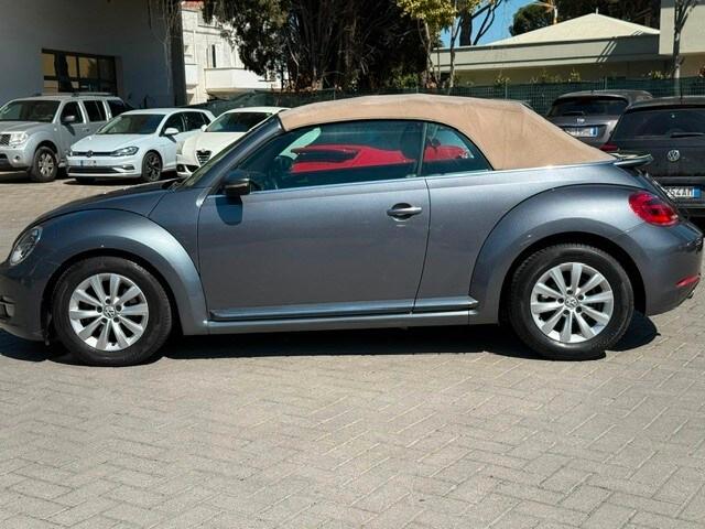 VOLKSWAGEN Maggiolino Maggiolino Cabrio 1.6 TDI...
