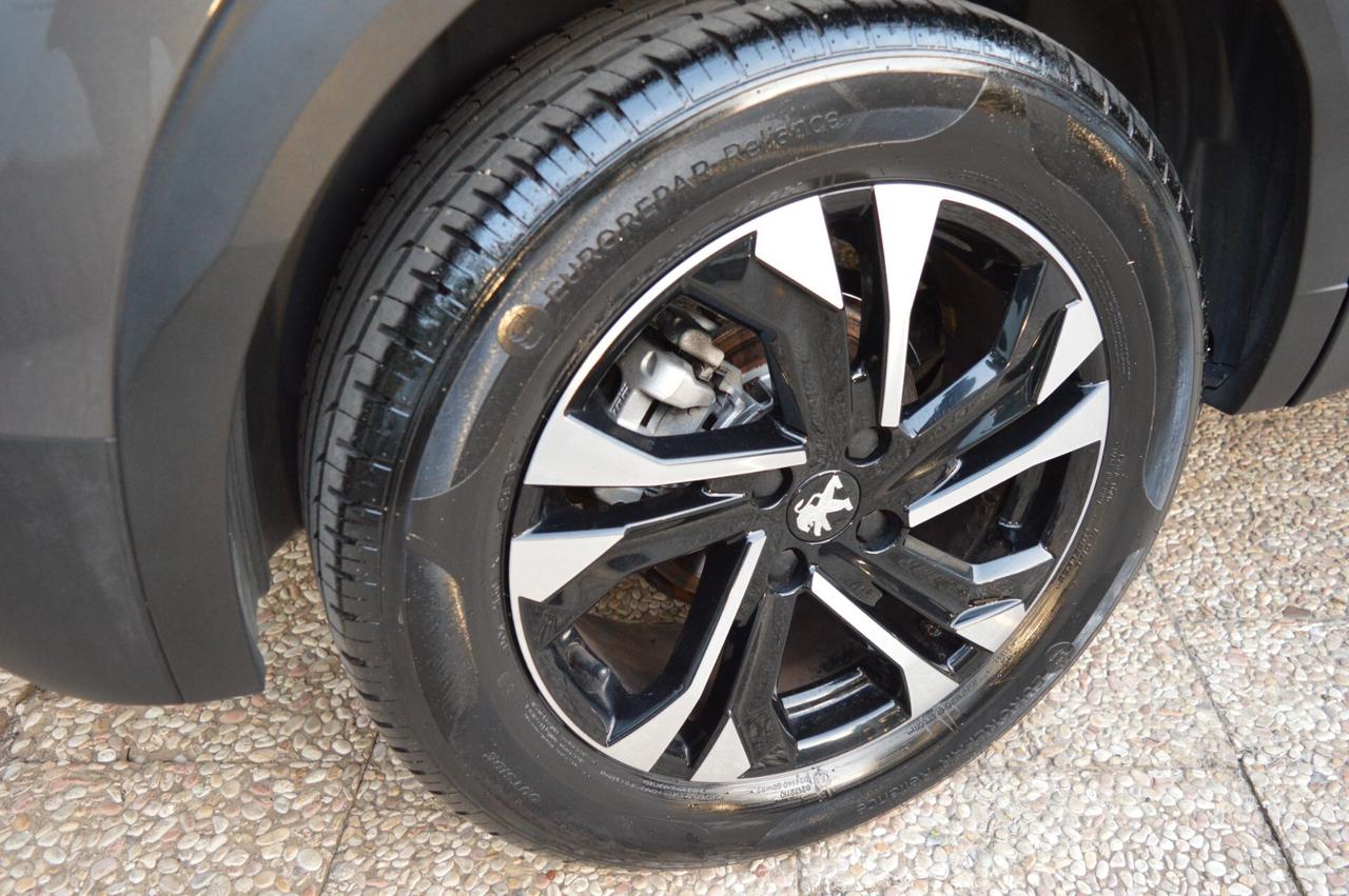 Peugeot 2008 BlueHDi 130 S&S EAT8 Allure Navi Pack