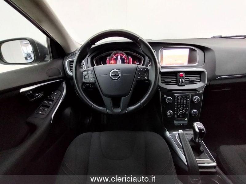 Volvo V40 D2