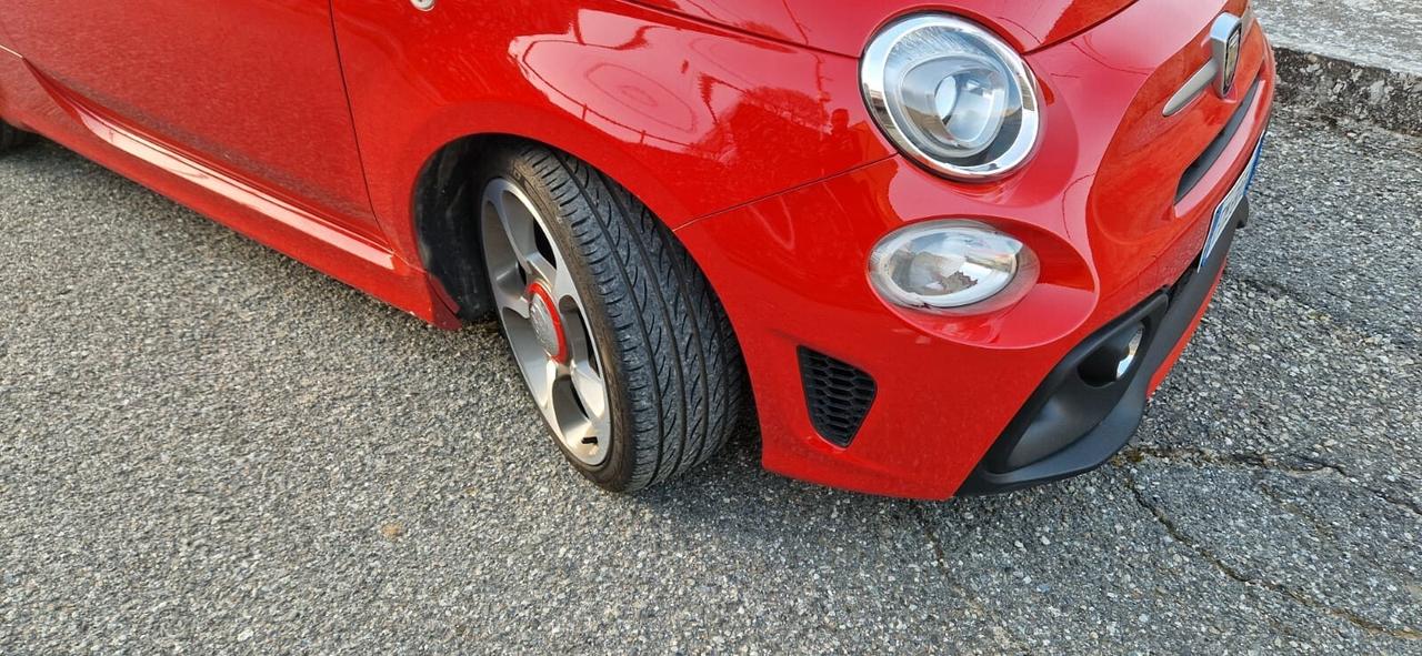 Abarth 595 1.4 Turbo T-Jet 165 CV Turismo