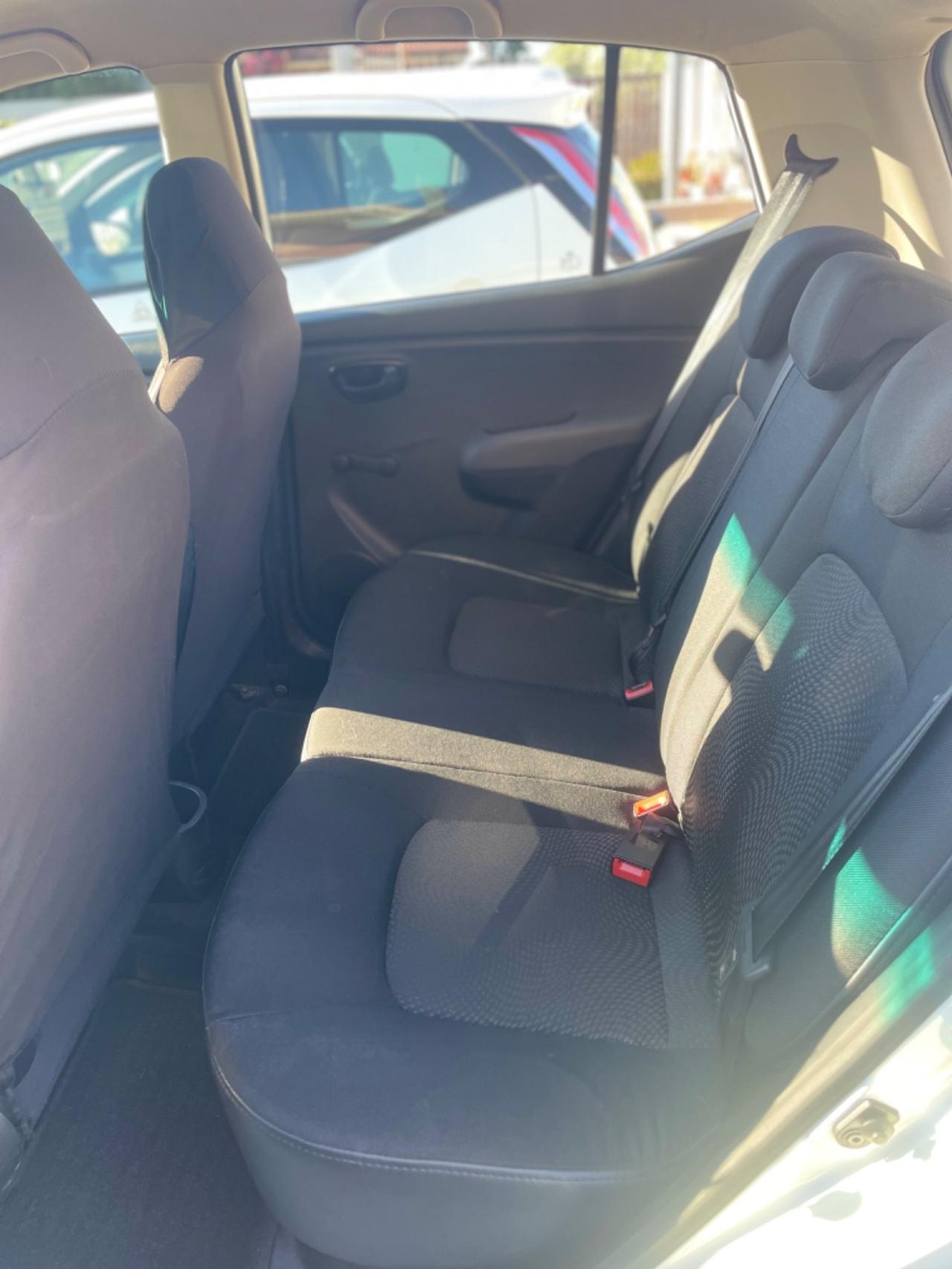 Hyundai i10 1.1 12V BlueDrive GPL Sound Edition