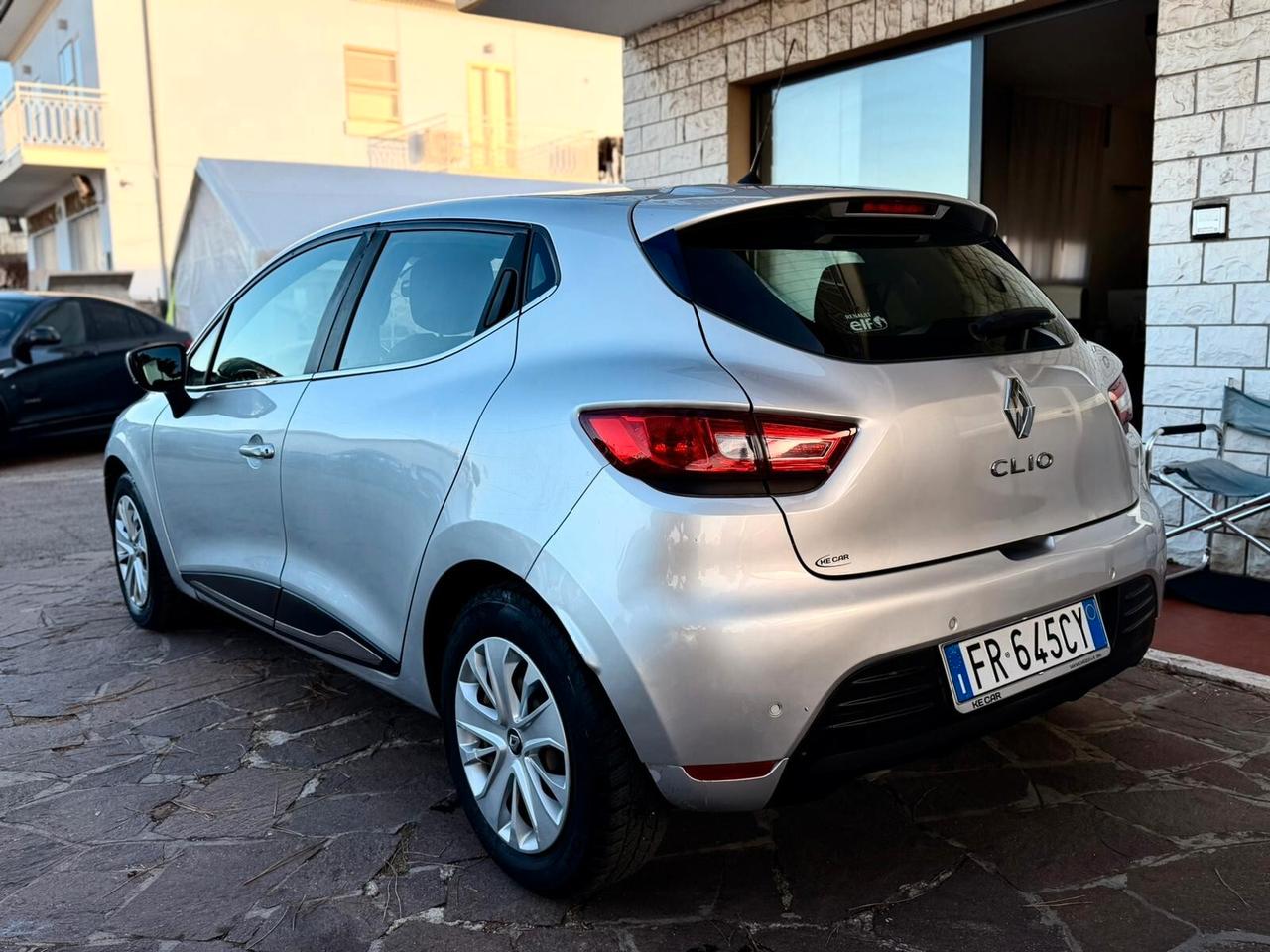 Renault Clio dCi 8V 75 CV Start&Stop 5 porte Energy Duel