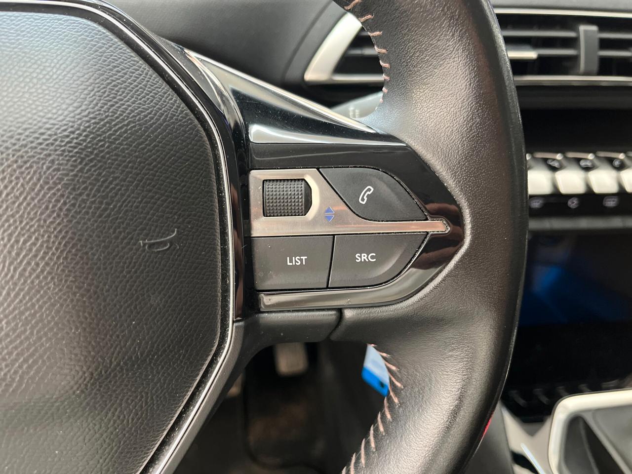 Peugeot 3008 BlueHDi 130 S&S Active -.2020