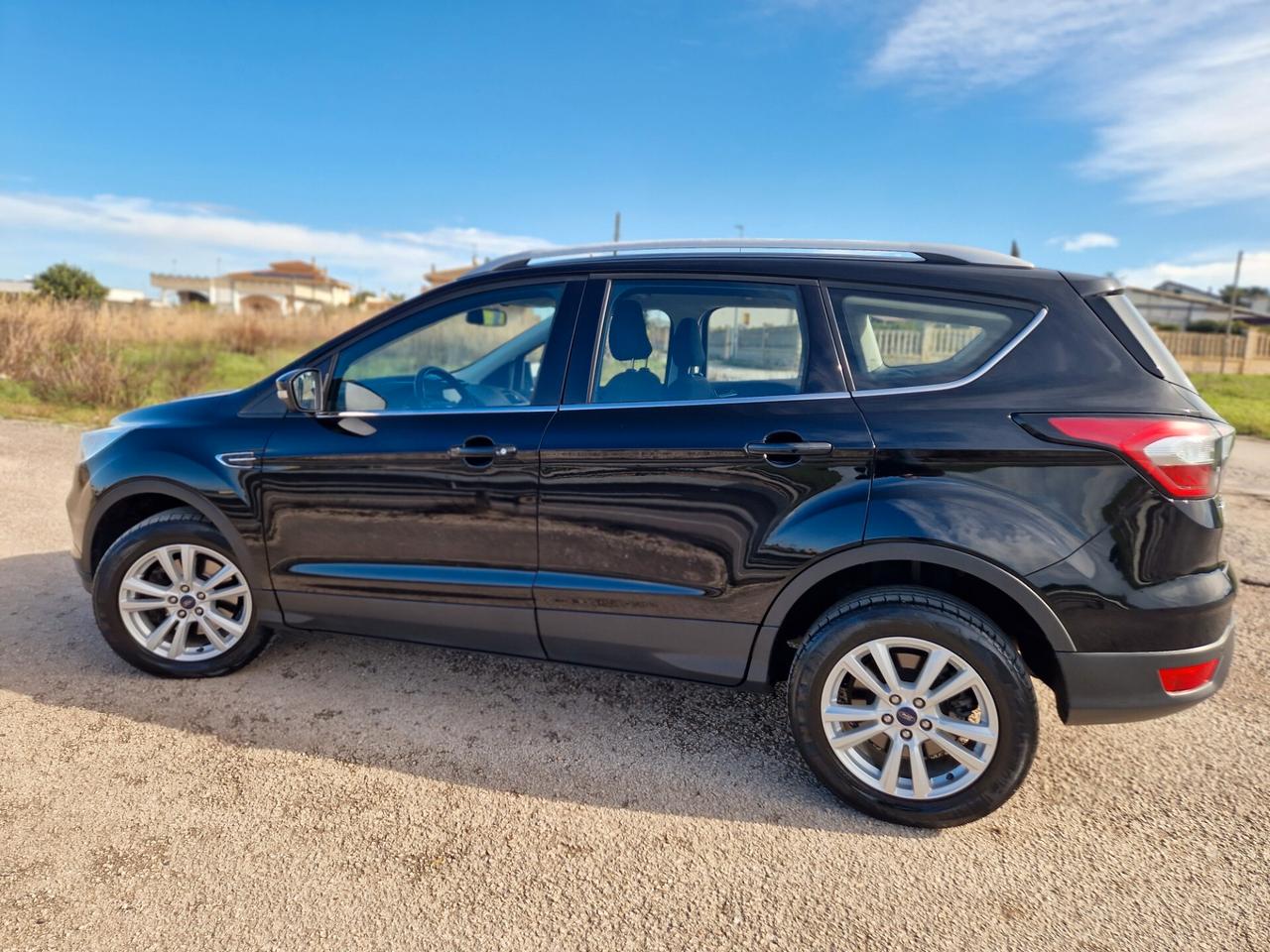 Ford Kuga 1.5 TDCI 120 CV S&S 2WD Business