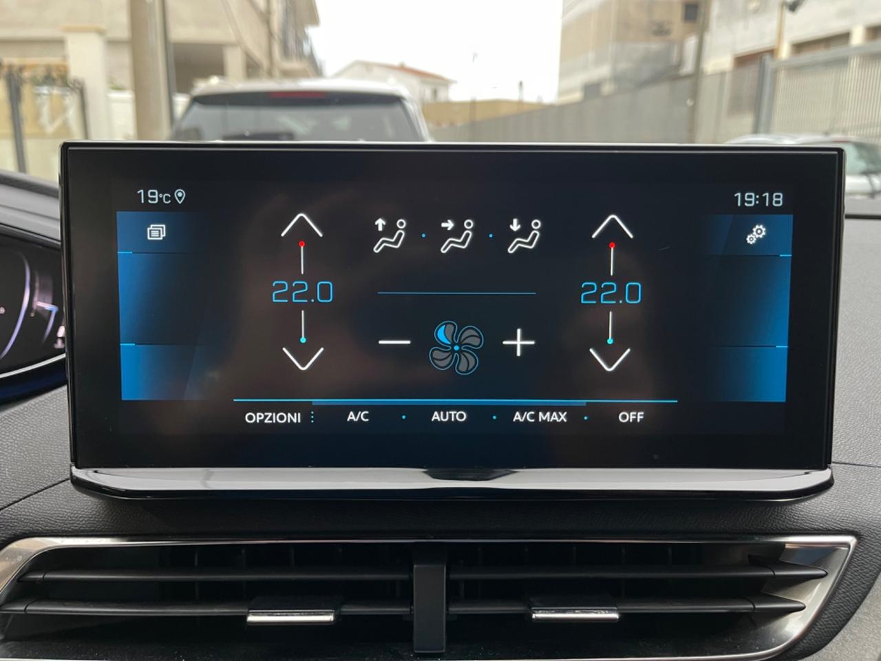 PEUGEOT 3008 GT 1.5 130CV EAT8 Cam 2022