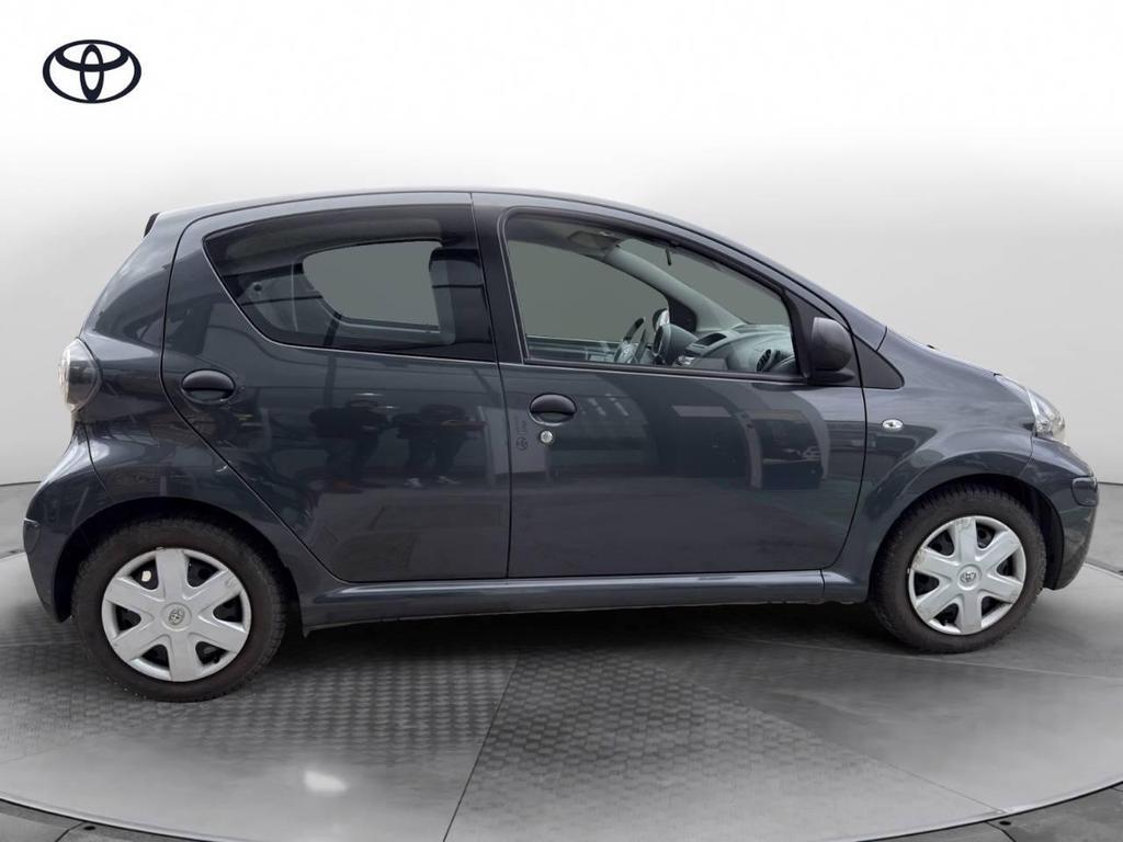 Toyota Aygo 5 Porte 1.0 VVT-i Sol Red Edition