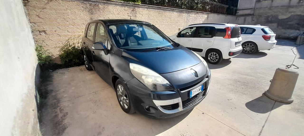Renault Scenic Scénic X-Mod 1.5 dCi 110CV Dynamique