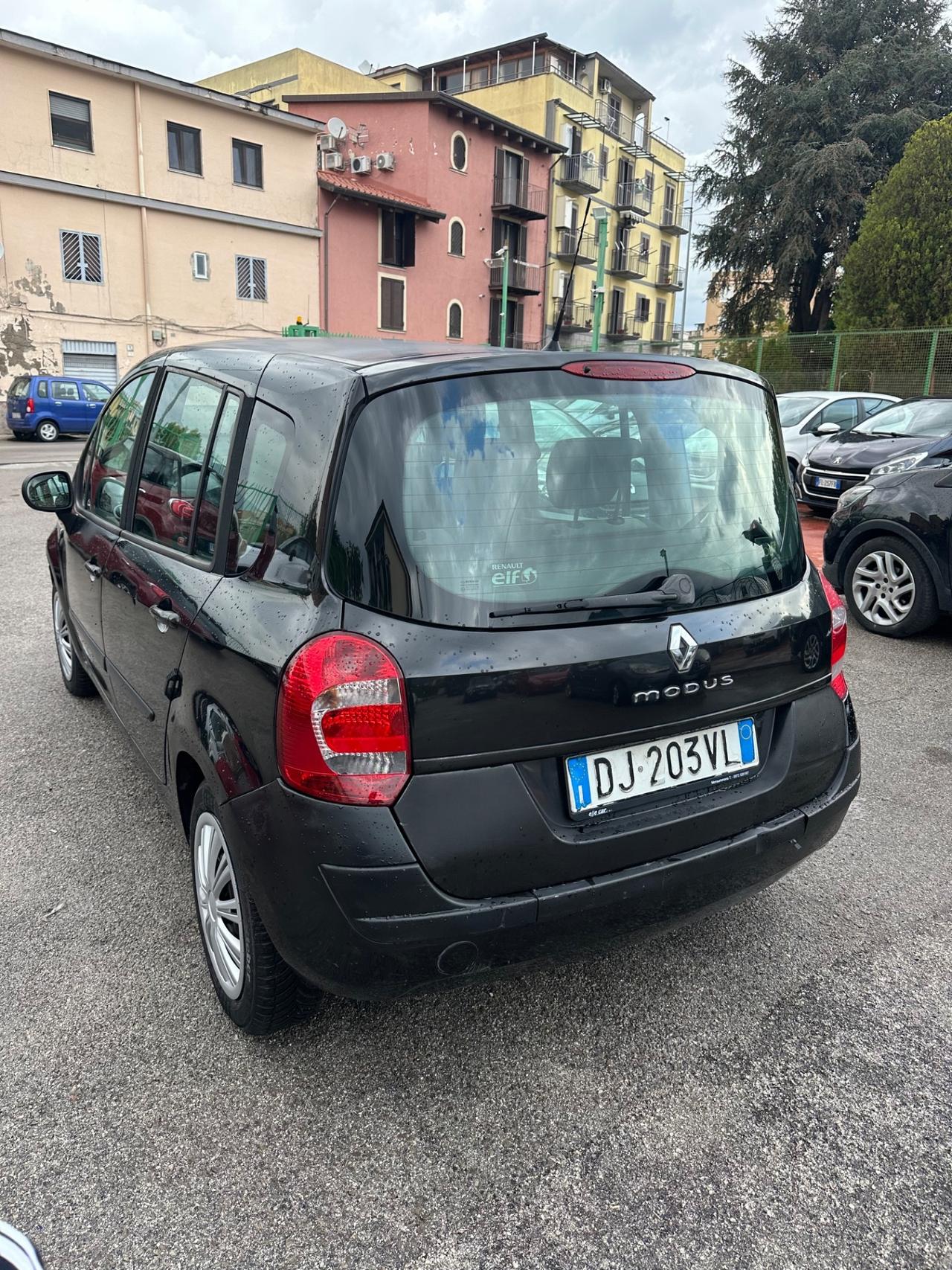 Renault Modus Grand 1.2 16V Dynamique