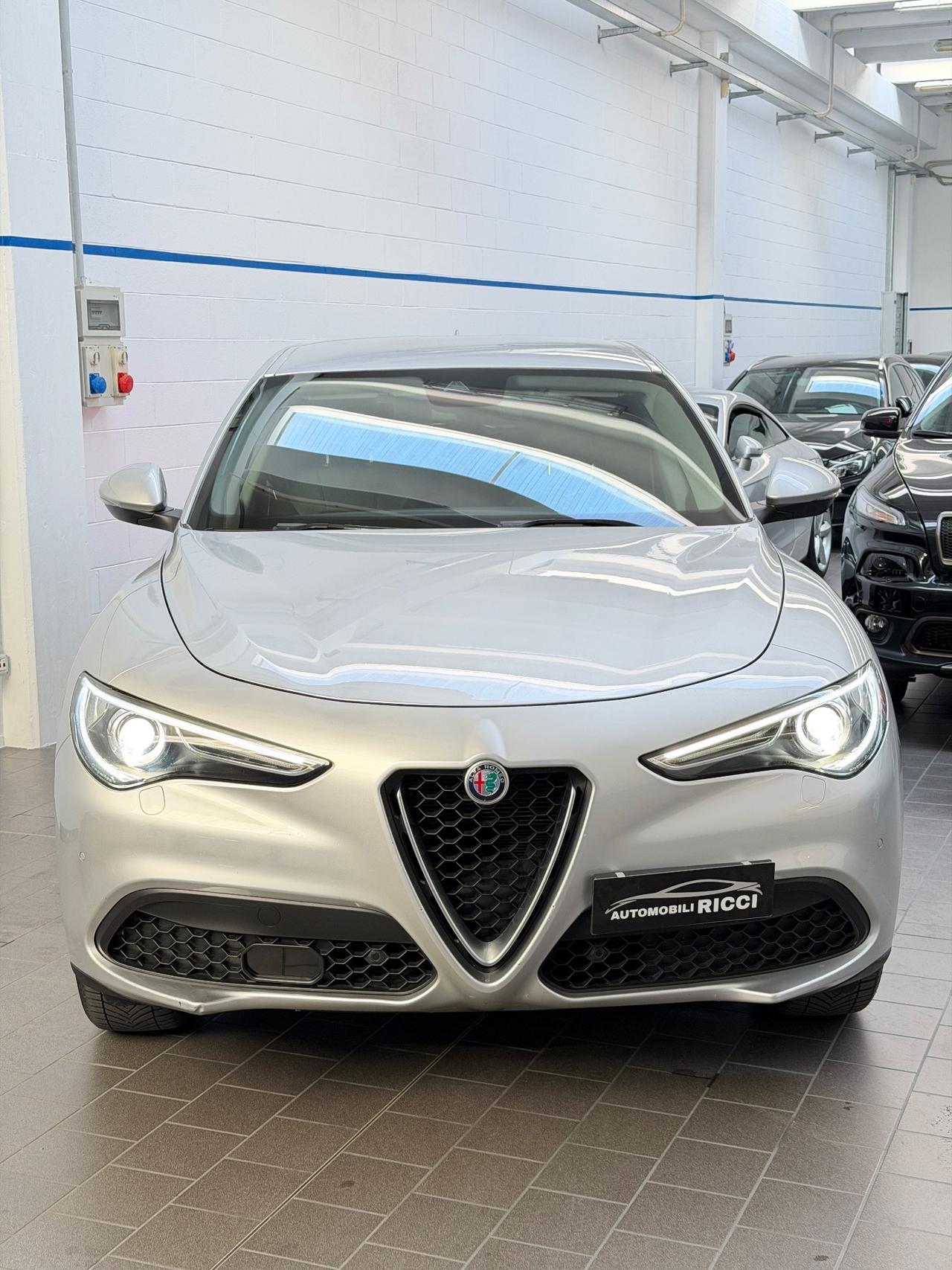 Alfa Romeo Stelvio 2.2 Turbodiesel 210 CV AT8 Q4 Lusso
