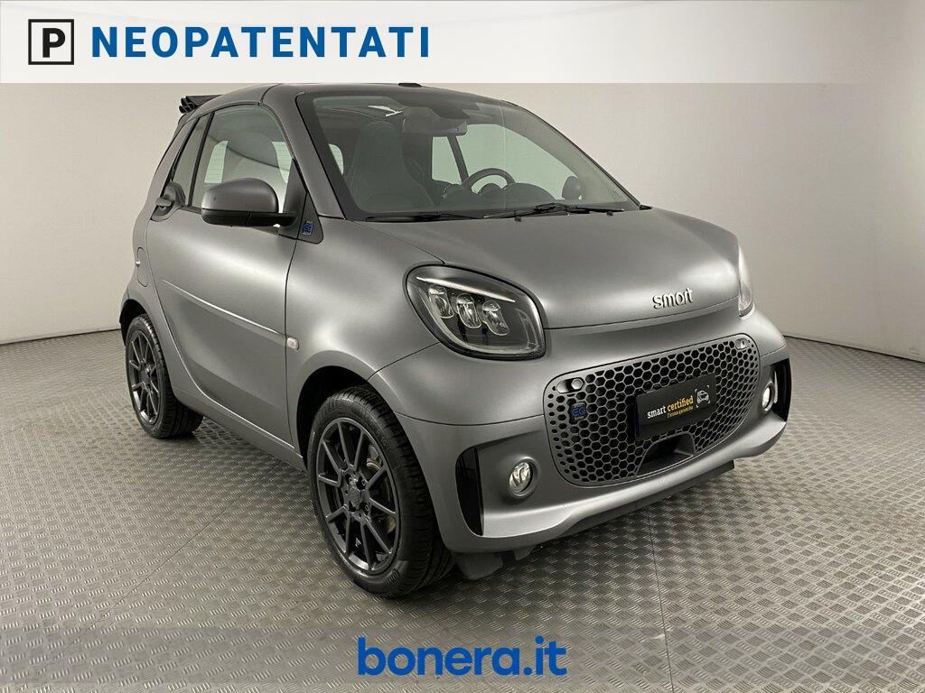 Smart fortwo cabrio 4,6kW EQ suitegrey-grey