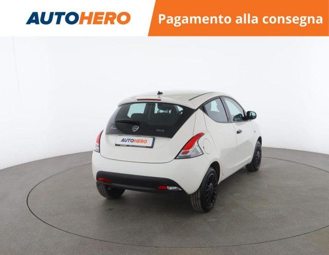 LANCIA Ypsilon 1.0 FireFly 5 porte S&S Hybrid Ecochic Silver