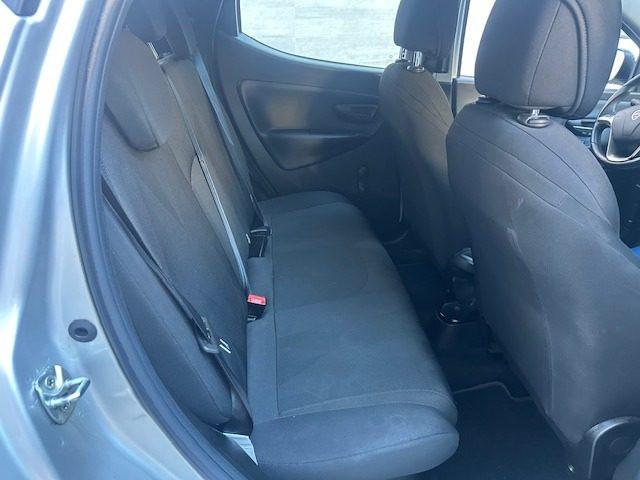LANCIA Ypsilon 1.2 69 CV 5 porte Platinum