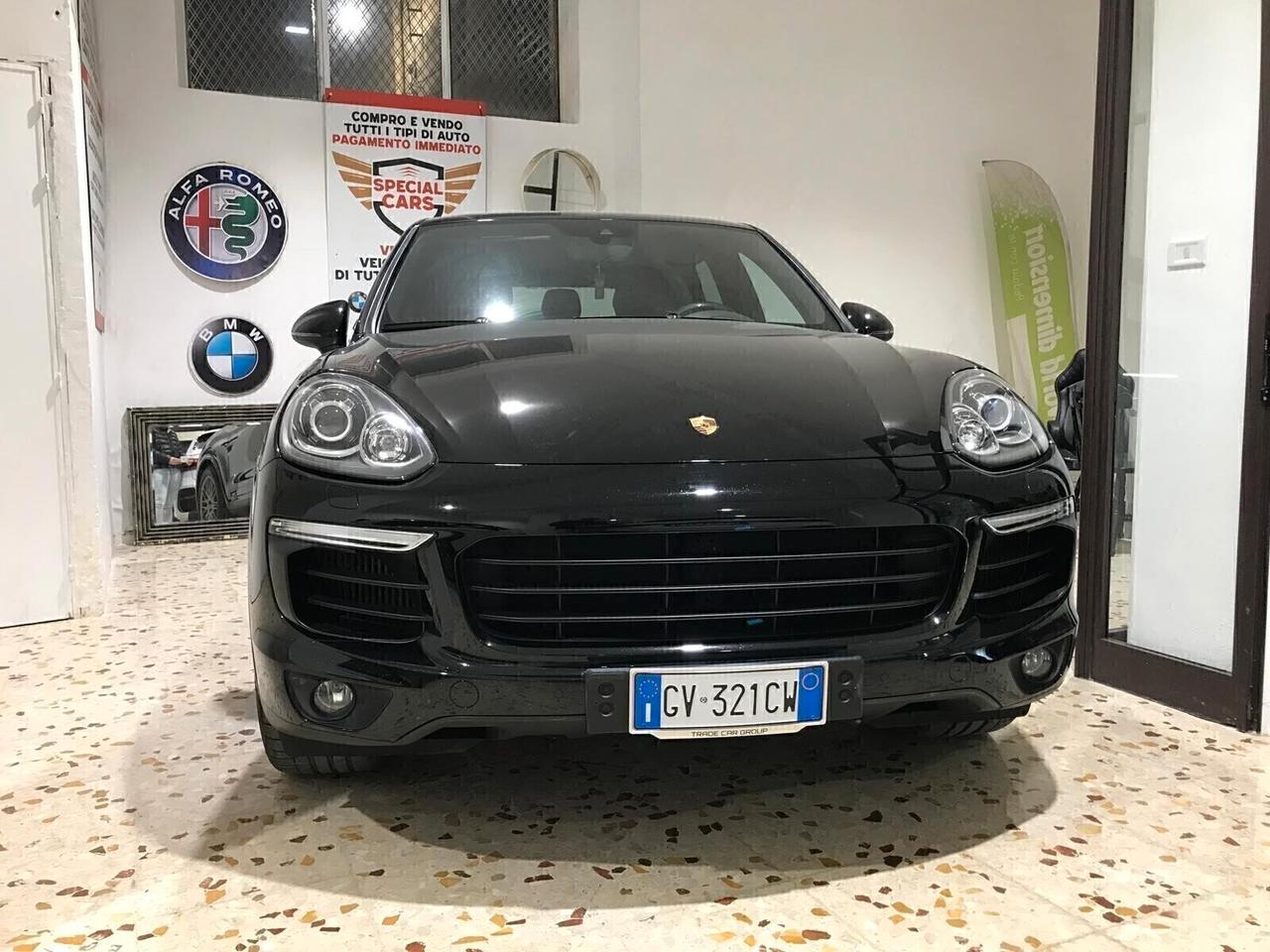 PORSCHE CAYENNE PLATINUM diesel 11/2018 km 90000