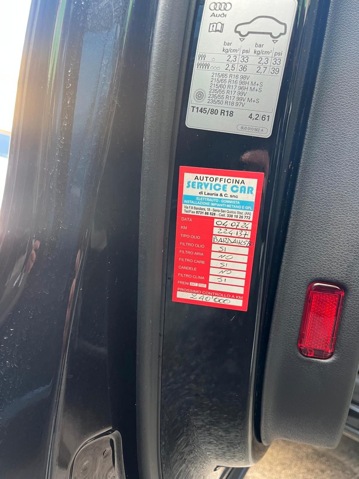 Audi Q3 2.0 TDI quattro S tronic Business Plus