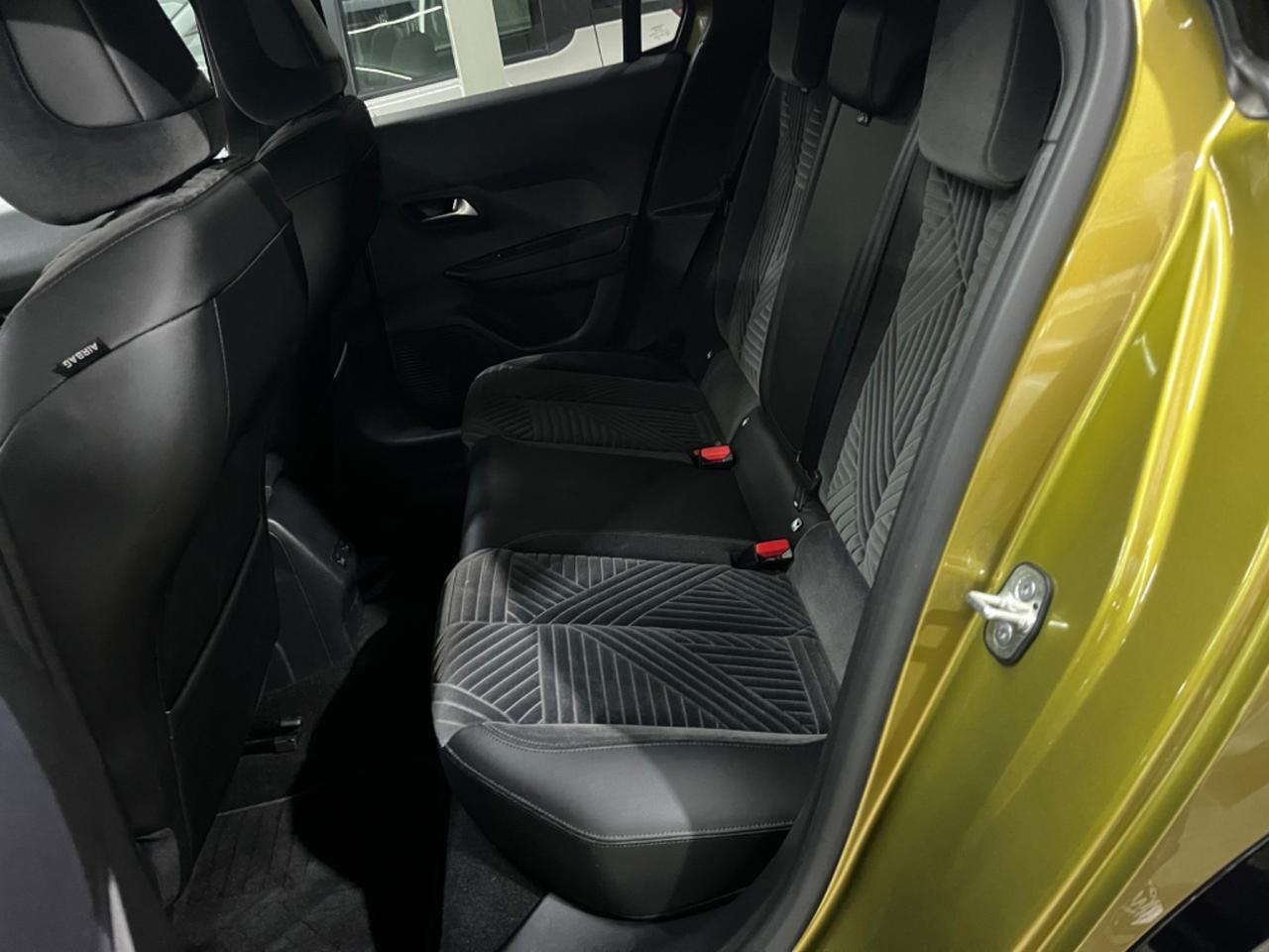 Lancia Ypsilon Hybrid e-DCT Edizione Cassina