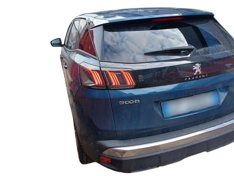 Peugeot 3008 II Allure Pack 1.5 Blue HDI Automatico Neopatentati