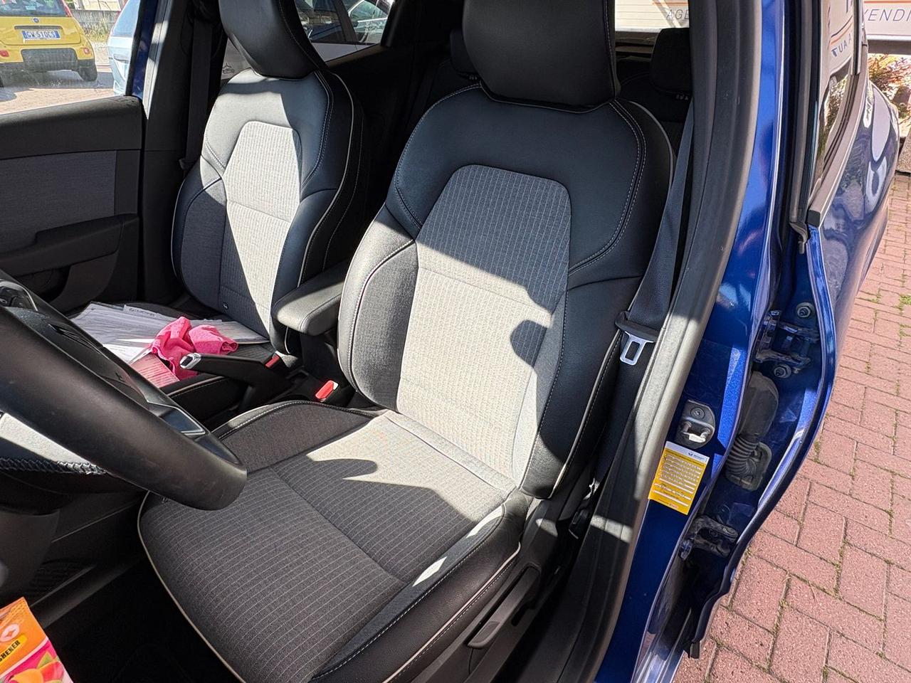 Renault Clio Techno 1.0 ECO-G 100 #10575