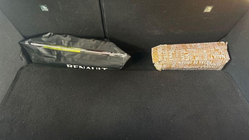 Renault Clio 5 Porte 1.6 E-TECH Hybrid 140cv Zen Auto my21