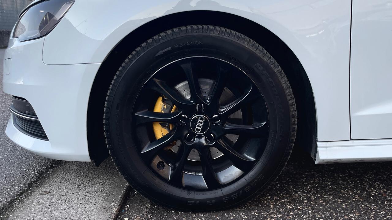 AUDI A3 SPORTBACK 1.6 TDI ULTRA 110CV - FULL LED, DISCHI FORATI, NEOPATENTATI