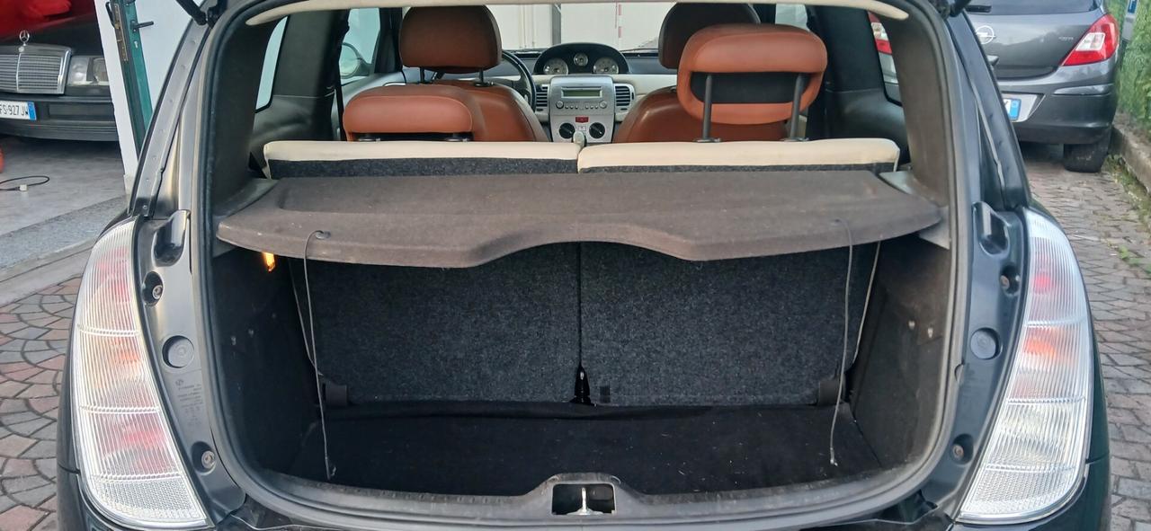 Pochi km Lancia Ypsilon diesel neopatentati