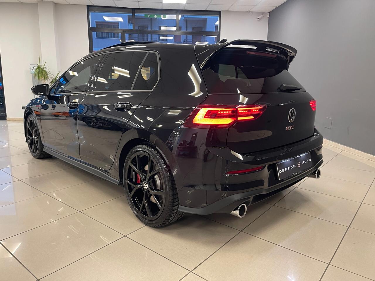 Volkswagen Golf 8 GTI 2.0 TSI 245cv DSG