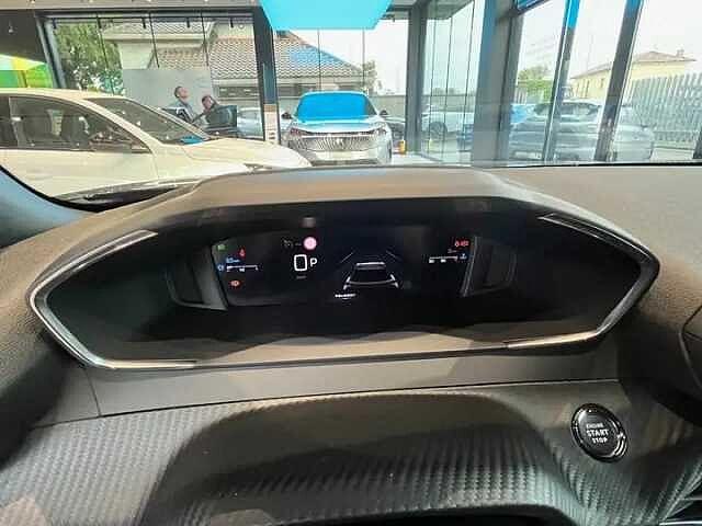 Peugeot 2008 1.2 PureTech 130cv EAT8 ALLURE KM ZERO