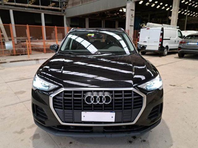 AUDI Q3 35 TDI S tronic Business