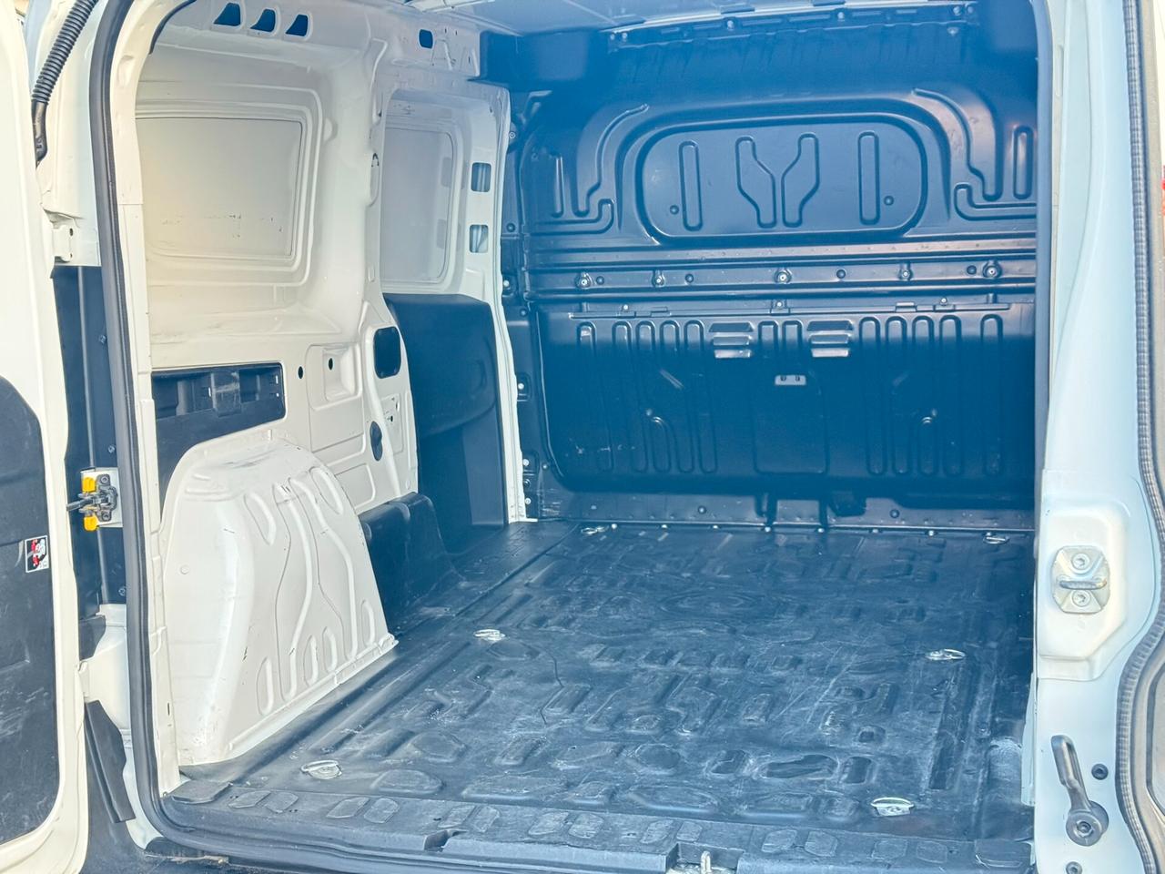 Fiat Doblo' cargo Maxi Autocarro 3 posti