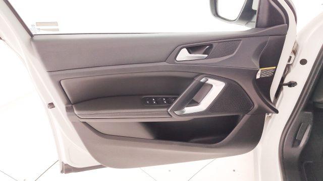 PEUGEOT 308 PureTech Turbo 130 S&S SW GT LINE