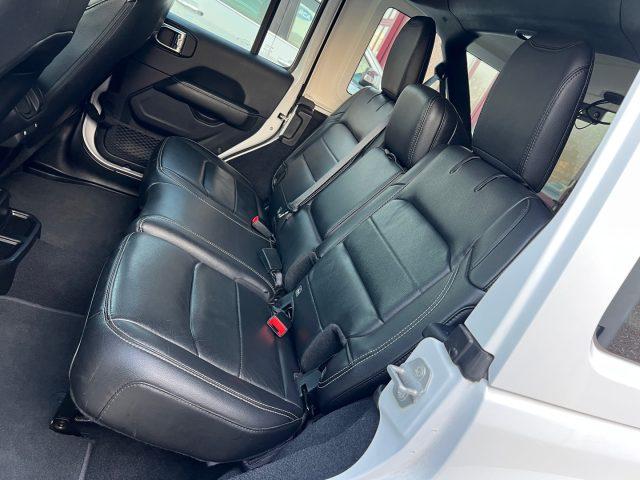 JEEP Wrangler Unlimited 2.0 Turbo Sahara