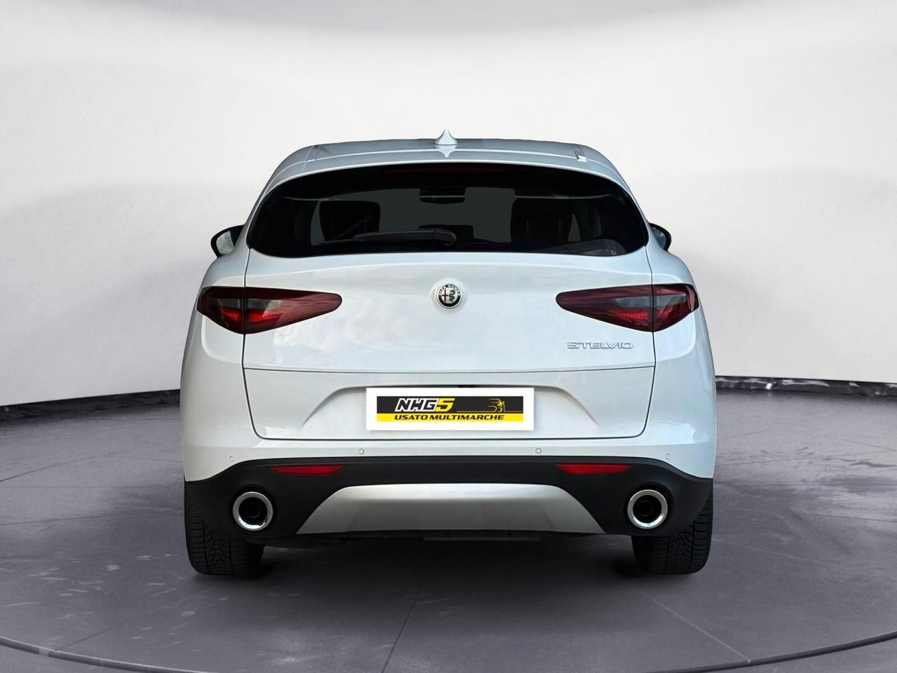 Alfa Romeo Stelvio 2.2 Turbodiesel 160 CV AT8 RWD Business