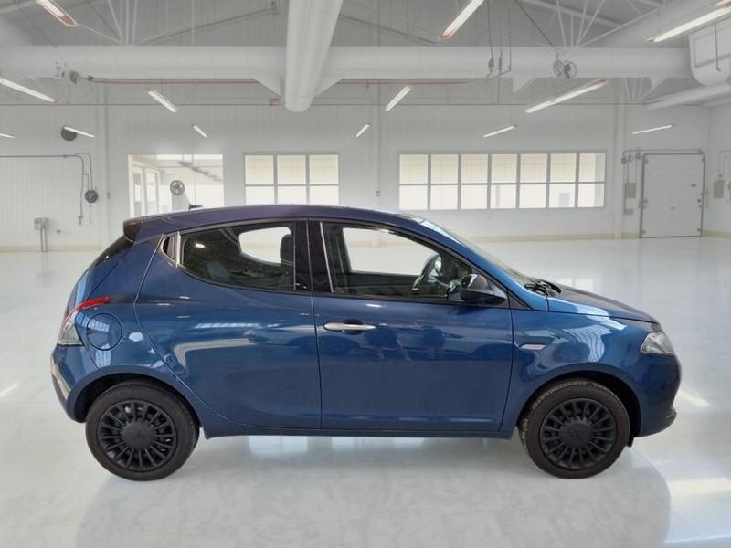 LANCIA YPSILON 1.0 FIREFLY 70 CV HYBRID SILVER 5 PORTE BERLINA