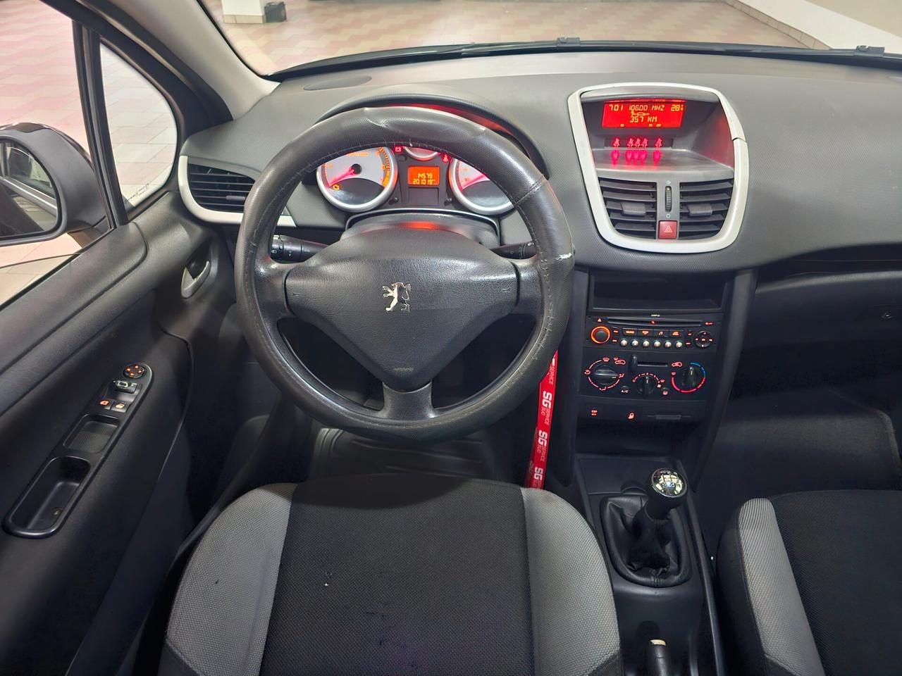 Peugeot 207 1.4 8V 75CV 5p. X Line ECO GPL