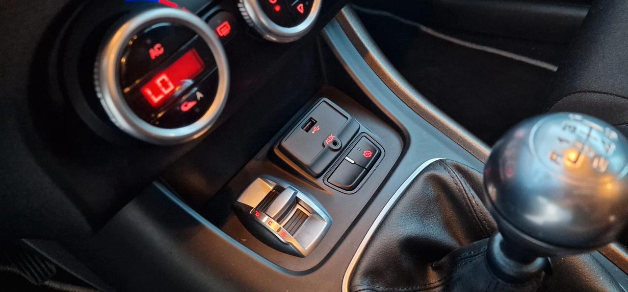 Alfa Romeo Giulietta 1.6 JTDm-2 105 CV Exclusive TOTAL BLACK