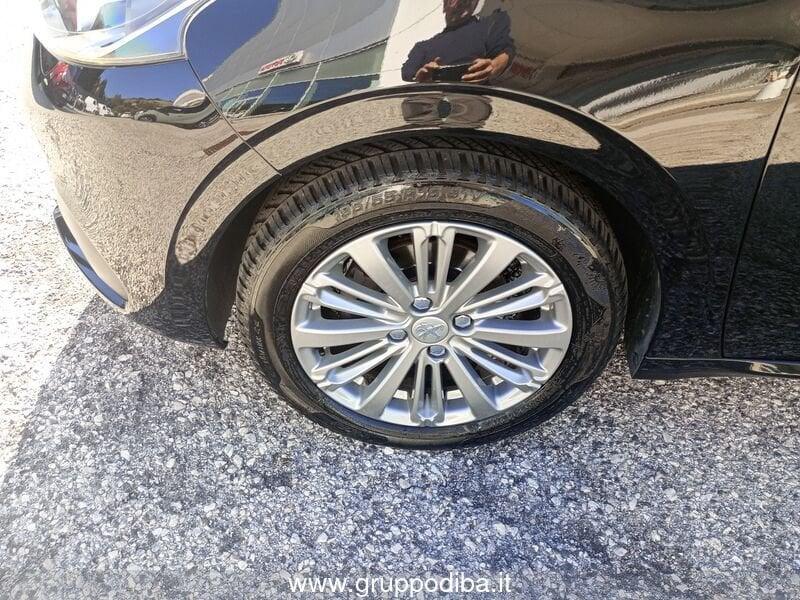 Peugeot 208 I 2015 Benzina 5p 1.2 puretech Allure 82cv
