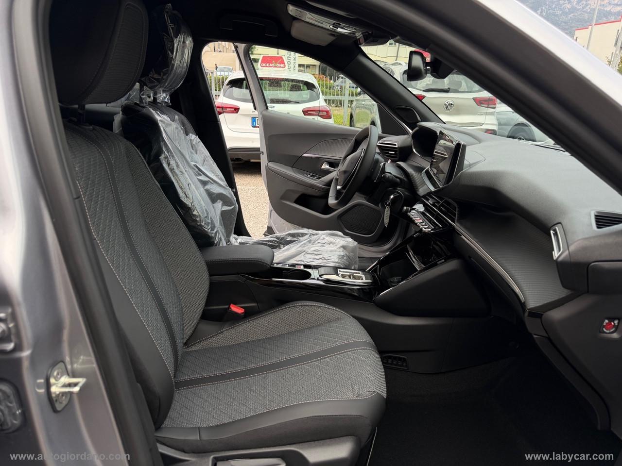 PEUGEOT 2008 Hybrid 136 e-DCS6 Allure