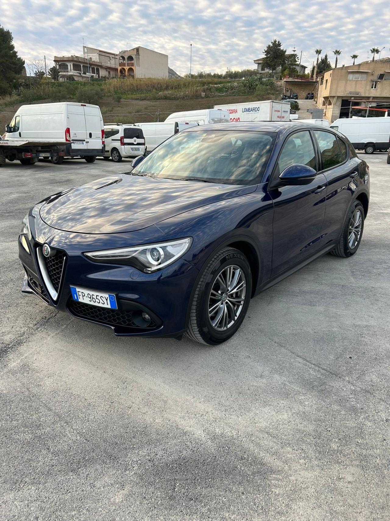 Alfa Romeo Stelvio 2.2 Turbodiesel 150 CV AT8 RWD Super