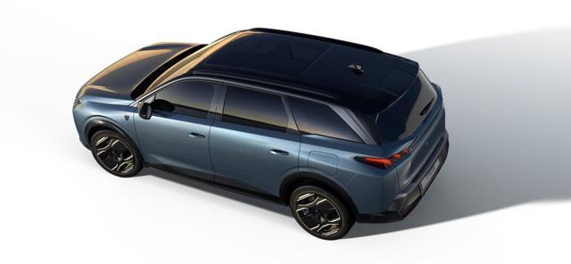 PEUGEOT 5008 Dual Motor (73kWh) 320 CV BUSINESS+GT+GT EXCLUSIVE