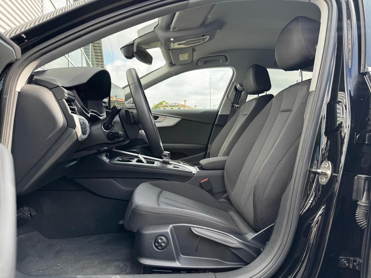 AUDI A4 AVANT 30 TDI MHEV S-TRONIC BUSINESS ADVANCED